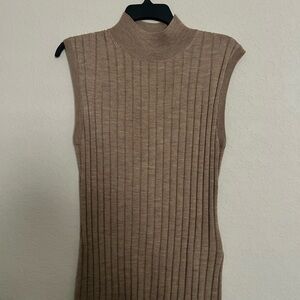 NWT Banana Republic Sleeveless Ribbed merino wool Knit Top (M)